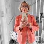 Doris Hoffmann - @doris.hoffmann.5680 - Instagram