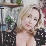 @doris_hooker85 - Instagram