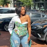 Doris McCray - @d.enjoli - Instagram