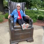 Doris Oakes - @dawgsncats - Instagram