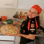 doris Perdomo - @dorispizza2020 - Instagram