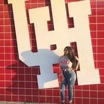 Doris Perry - @dorisperry1672 - Instagram