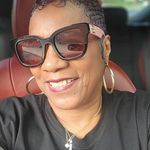 Doris Willis - @doris.willis.140 - Instagram