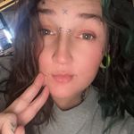 Dorothy Easter - @h3r3.comes.troubl3 - Instagram