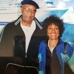 Dorothy Travis - @everyonelovesgranny_85 - Instagram