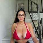Dorothy Yang - @dorothyyang692 - Instagram