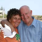 Dot Earl - Facebook