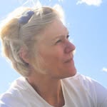 Dot Hamilton - @walkerhoneybee - Instagram