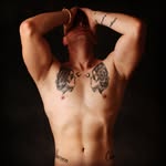 Douglas Guzmán - @mysticaladonis - Instagram