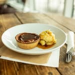 Drew Findlay - @drew_shoots_food - Instagram