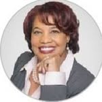 Dwenda Everson - @realestate._homefront - Instagram