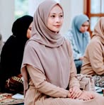 Dwi Sari - Facebook