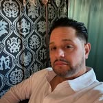 Dwight Oliver Velez - @dwightolivervelez - Instagram