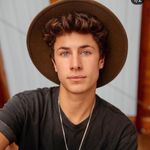 Dylan tavares - @dylantavares__ - Instagram