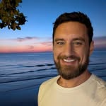 Dylan Thomason - @dylanchiangmai - Instagram