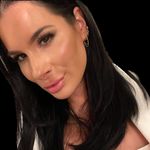 Ashley Earle - @ashleyaearle - Instagram