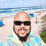 Earl Burris - @earl.burris.7 - Instagram