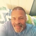 Earl Caston - @earlcaston - Instagram