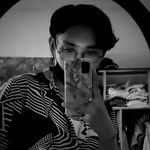Earl David - @myblueeejeans - Instagram