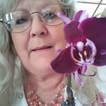 Diane Earĺ - @peaceoutearl - Instagram