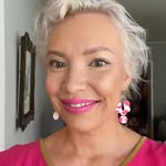 Salla - @misspiggyspearls - Instagram