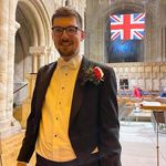 Simon Earl - @earl_simon - Instagram