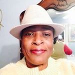Earlene Holmes - @earlene.holmes - Instagram