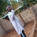 Bonheur Musafiri de Ernest - Facebook