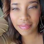 Easha Brown - @carmel_coated_kiss - Instagram