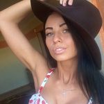 Ebony Holt - @neporor8t - Instagram