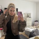 Ebony Hutton - @ebonyhuttonx - Instagram