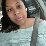 Ebony Vines - @e_b_fragile - Instagram