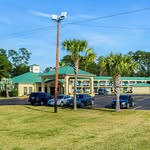 Econo Lodge Inn and Suites - @econolodgehardeevillehotel - Instagram