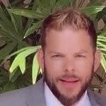 Ed Dean - @ed.dean.737 - Instagram