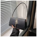 Edisious Msacky - @eddie_handbag - Instagram