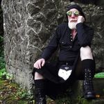 Eddie McLaughlin Wight - @tomahawkaxe - Instagram