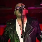 Eddy Chávez (Voz en Adhonis) - @eddychavezgarcia - Instagram
