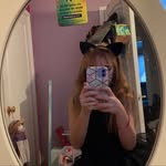 Eden Bowen - @eden_fluffypink - Instagram