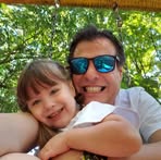 Eden Schneider - Facebook