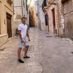 Edison Young - @edisonyoung72 - Instagram