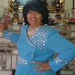 Edith Lewis - @edith.lewis.353 - Instagram