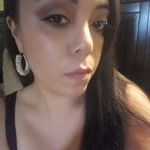 Edna Burgos - @edna.burgos.96 - Instagram