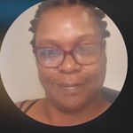 Edna Holmes - @edna.holmes.189 - Instagram