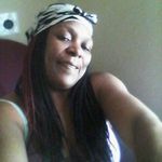 Edna Holmes - @ednaholmes - Instagram