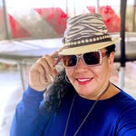 Edna Light - @ednalight - Instagram