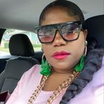Edna Lyon - @iamqueen_of_queens - Instagram