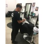 Eduardo Cazarez - @_werobarber - Instagram