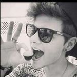 Edwar - @edward____bones - Instagram
