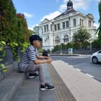 Edward Dmitri - Facebook