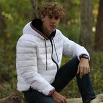 Kahne Edwards - @kahne_edwards - Instagram
